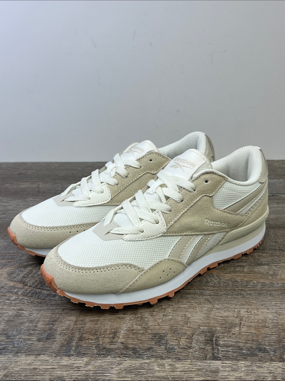 Reebok Classic Leather LTD Sneakers Chalk Beige Gum Women’s Size 7.5